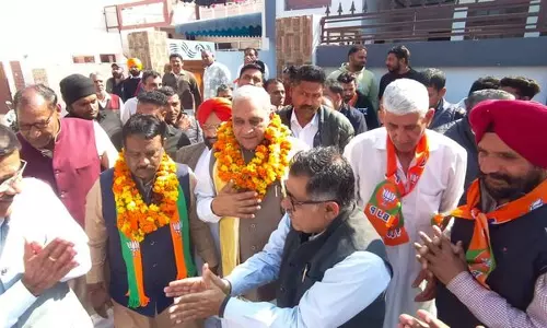 Haryana : सिरसा चुनाव प्रचार के लिए भाजपा पूरी तरह तैयार, कांग्रेस अभी गति नहीं पकड़ पाई Haryana : सिरसा चुनाव प्रचार के लिए भाजपा पूरी तरह तैयार, कांग्रेस अभी गति नहीं पकड़ पाई