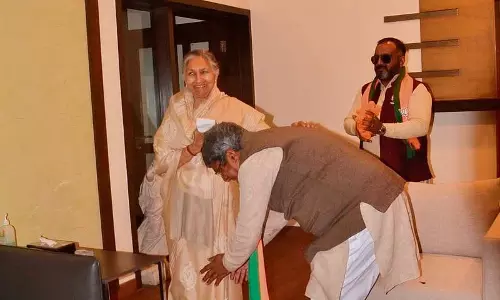 Haryana : भाजपा के मेयर प्रत्याशी ने हिसार में विकास और स्वच्छता का आश्वासन दिया Haryana : भाजपा के मेयर प्रत्याशी ने हिसार में विकास और स्वच्छता का आश्वासन दिया