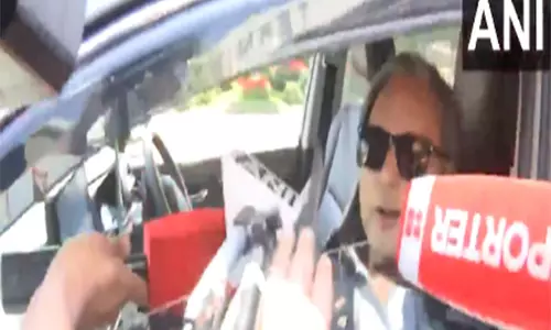 कांग्रेस के साथ मतभेद की खबरों के बीच Shashi Tharoor ने कहा- कोई टिप्पणी नहीं