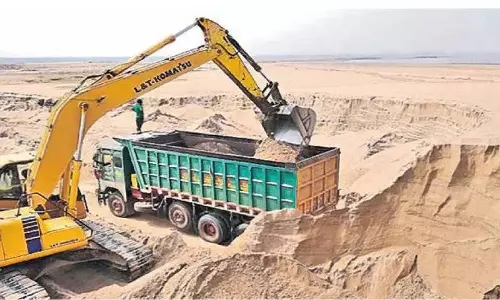 रेत लोडिंग के समय विस्तार के खिलाफ बीआरएस ने NGT में याचिका दायर की