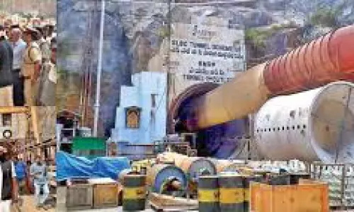 Telangana सुरंग में फंसे 8 लोगों को बचाने के लिए बचाव अभियान जारी Telangana सुरंग में फंसे 8 लोगों को बचाने के लिए बचाव अभियान जारी
