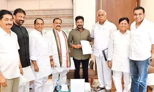 उन्हें स्थानीय स्तर पर समन्वय से काम करना होगा : CM Revanth Reddy