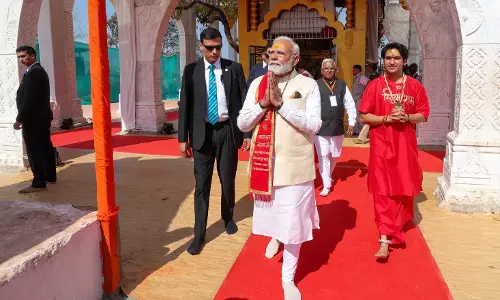 मजेदार किस्सा: जब प्रधानमंत्री मोदी ने निकाल दी पंडित धीरेंद्र शास्त्री की पर्ची, यह बोले...