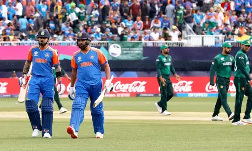 Champions Trophy 2025: पाकिस्तान ने भारत को दिया 242 रनों का टारगेट Champions Trophy 2025: पाकिस्तान ने भारत को दिया 242 रनों का टारगेट