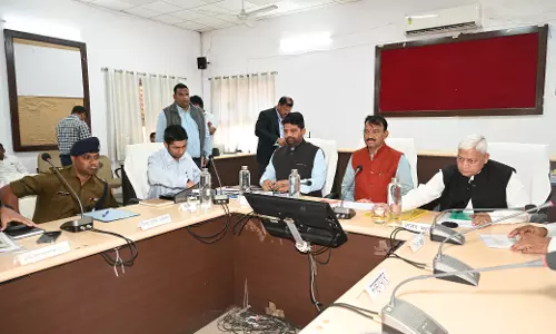 Jaipur: उप मुख्यमंत्री व जिले के प्रभारी मंत्री ने बजट घोषणाओं के क्रियान्वयन को लेकर ली बैठक Jaipur: उप मुख्यमंत्री व जिले के प्रभारी मंत्री ने बजट घोषणाओं के क्रियान्वयन को लेकर ली बैठक
