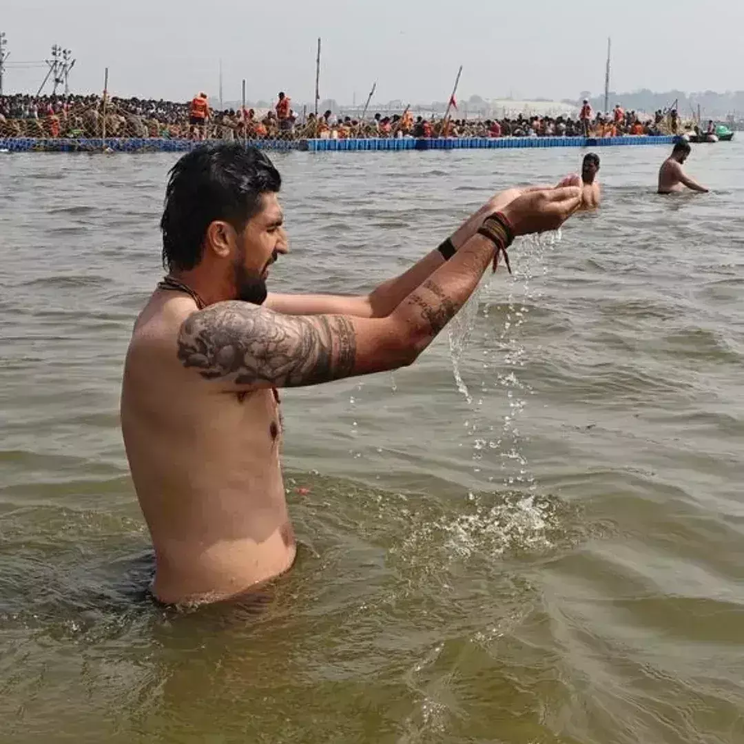 इशांत शर्मा ने महाकुंभ में पवित्र डुबकी लगाई