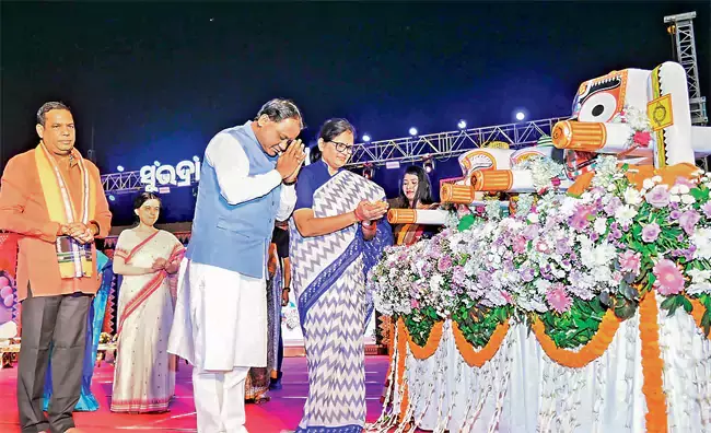 CM Majhi: विकसित ओडिशा के लक्ष्य के लिए महिलाओं को नेतृत्वकर्ता बनना होगा CM Majhi: विकसित ओडिशा के लक्ष्य के लिए महिलाओं को नेतृत्वकर्ता बनना होगा