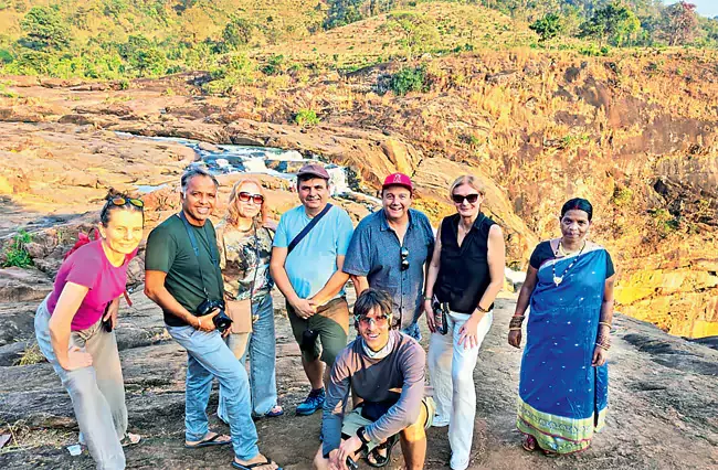 Odisha: कोरापुट में विदेशी मेहमानों की चहल-पहल Odisha: कोरापुट में विदेशी मेहमानों की चहल-पहल