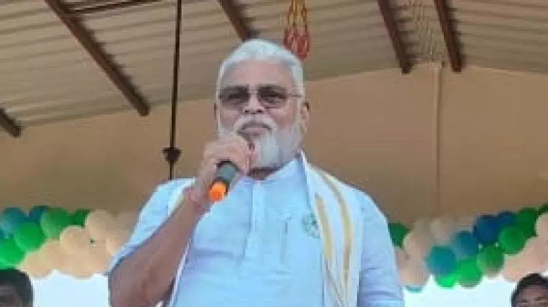 Ambati Rambabu: मिर्च किसानों को धोखा दे रहे हैं नायडू Ambati Rambabu: मिर्च किसानों को धोखा दे रहे हैं नायडू