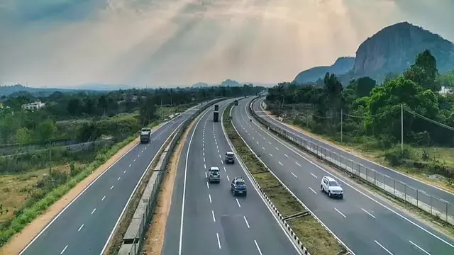 New expressway: अब बेंगलुरु-मंगलुरु यात्रा का समय 7-8 घंटे कम हो गया New expressway: अब बेंगलुरु-मंगलुरु यात्रा का समय 7-8 घंटे कम हो गया