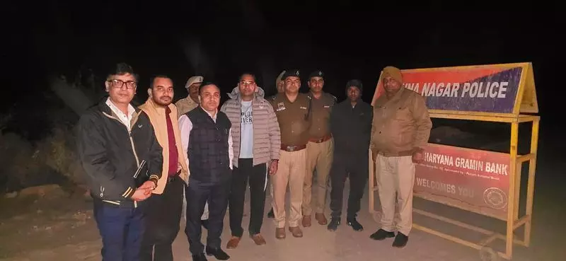 Haryana : व्यासपुर एसडीएम ने खनन खनिजों के अवैध परिवहन को रोकने के लिए Haryana : व्यासपुर एसडीएम ने खनन खनिजों के अवैध परिवहन को रोकने के लिए
