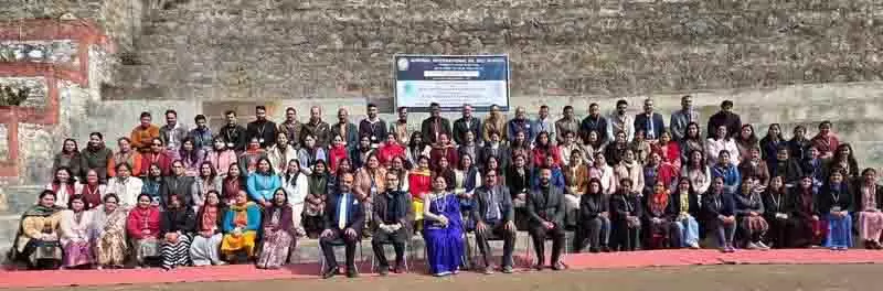 सोलन स्कूल में नई शिक्षा नीति के अनुरूप दो दिवसीय CBSE कार्यशाला का आयोजन सोलन स्कूल में नई शिक्षा नीति के अनुरूप दो दिवसीय CBSE कार्यशाला का आयोजन