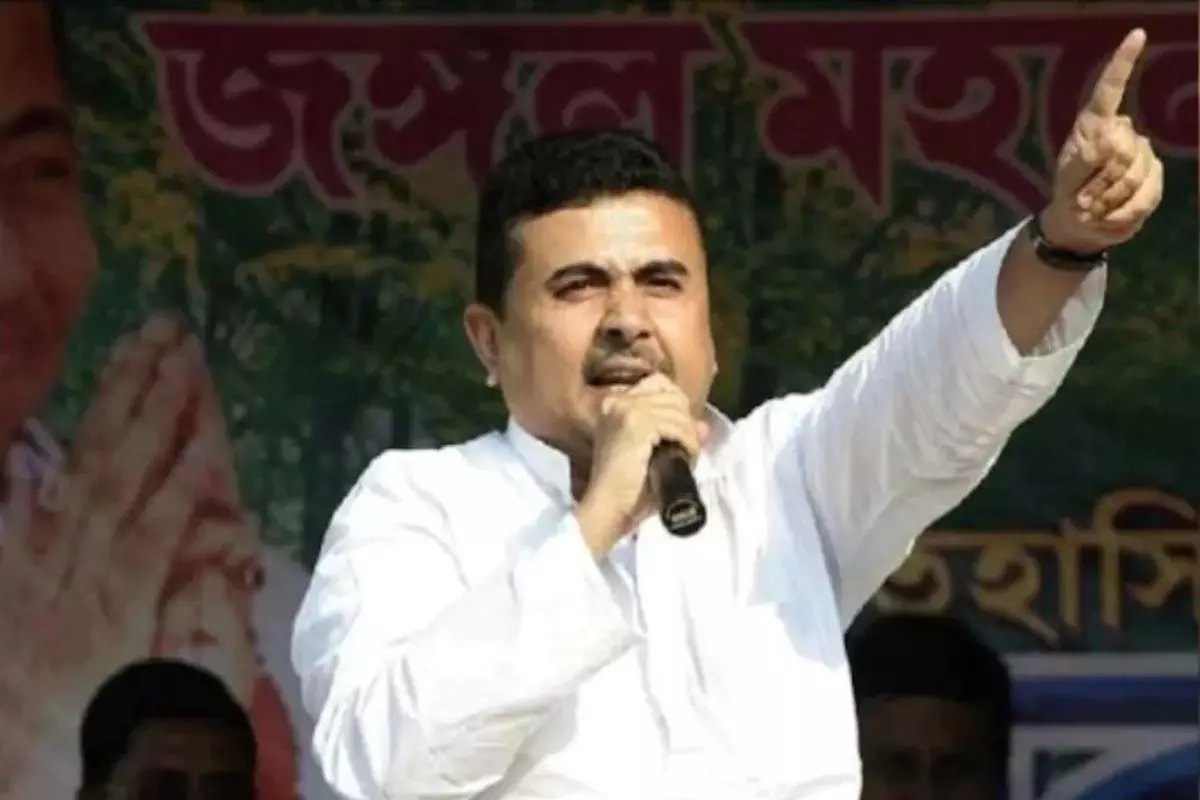 चाय बागान भूमि नीति से बंगाल में राजनीतिक तूफान चाय बागान भूमि नीति से बंगाल में राजनीतिक तूफान