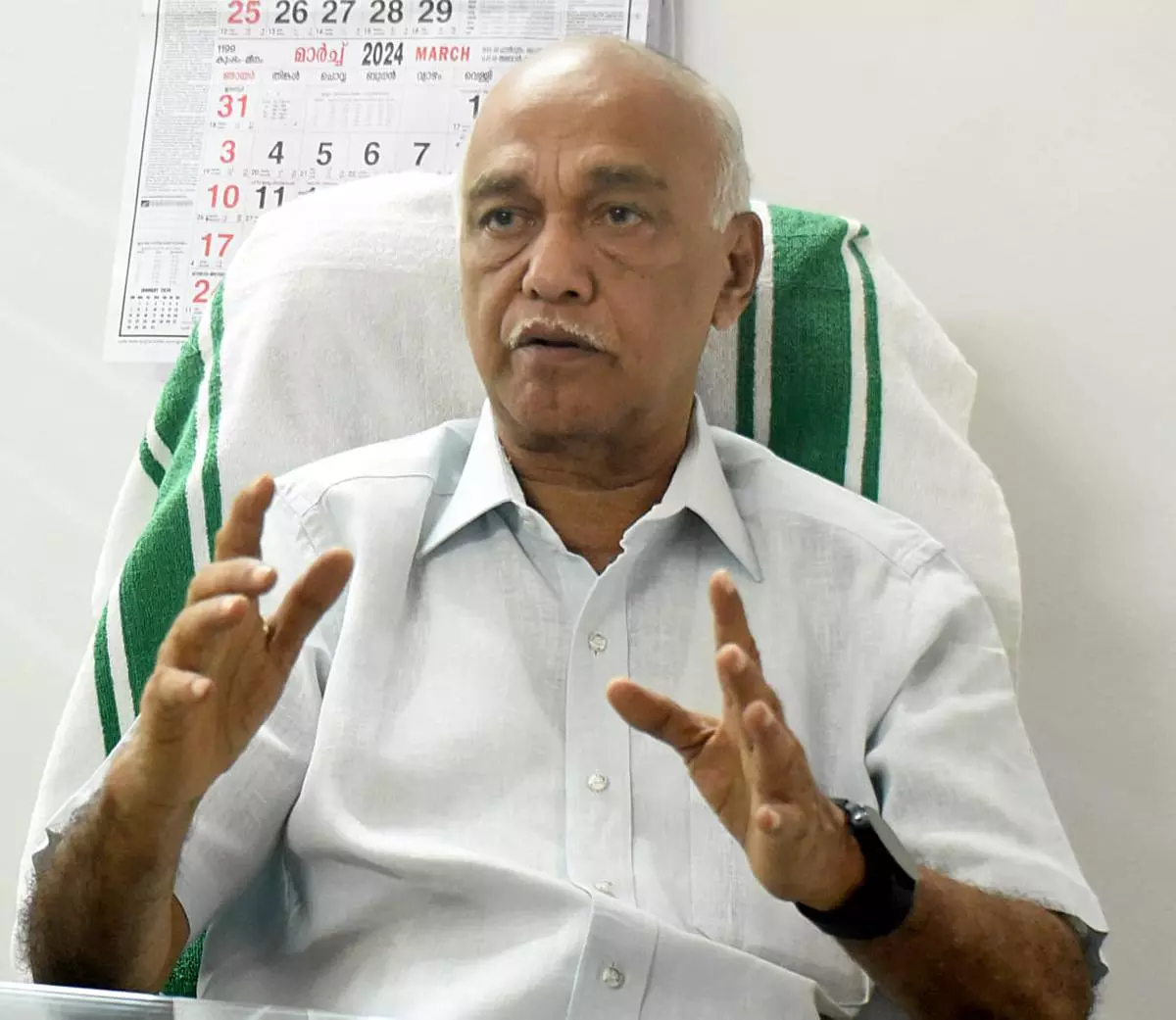 Kerala : एलामारम करीम ने आशा कार्यकर्ताओं के आंदोलन की निंदा की Kerala : एलामारम करीम ने आशा कार्यकर्ताओं के आंदोलन की निंदा की