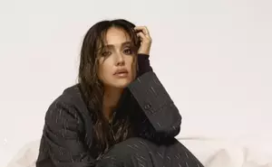 Jessica Alba सेलिब्रिटी हेयर स्टाइलिस्ट जीसस गुरेरो की मौत से सदमे में हैं Jessica Alba सेलिब्रिटी हेयर स्टाइलिस्ट जीसस गुरेरो की मौत से सदमे में हैं