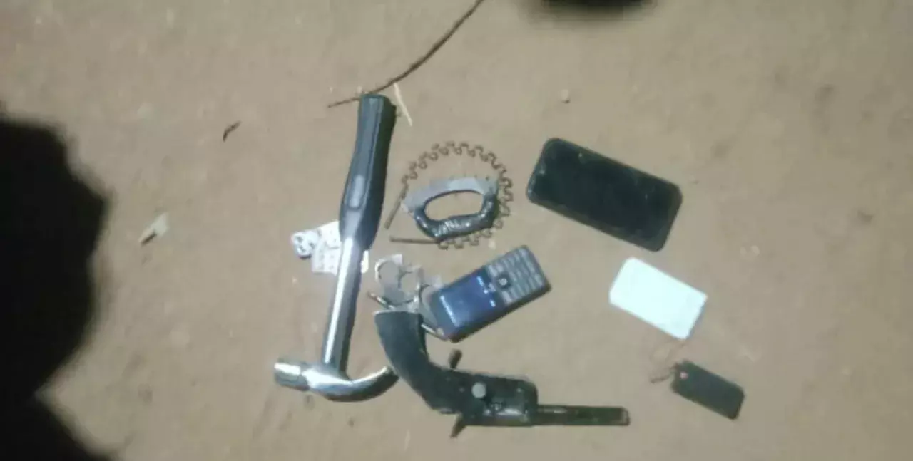 Odisha : बारात के दौरान दूल्हे की हत्या की कोशिश करने वाले कॉन्ट्रैक्ट किलर गिरफ्तार Odisha : बारात के दौरान दूल्हे की हत्या की कोशिश करने वाले कॉन्ट्रैक्ट किलर गिरफ्तार