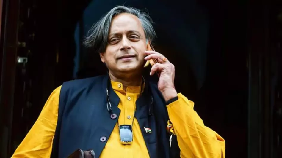 सांसद शशि थरूर का अगला कदम क्या? कांग्रेस को दिखाए तेवर, नया ट्वीट आया सांसद शशि थरूर का अगला कदम क्या? कांग्रेस को दिखाए तेवर, नया ट्वीट आया