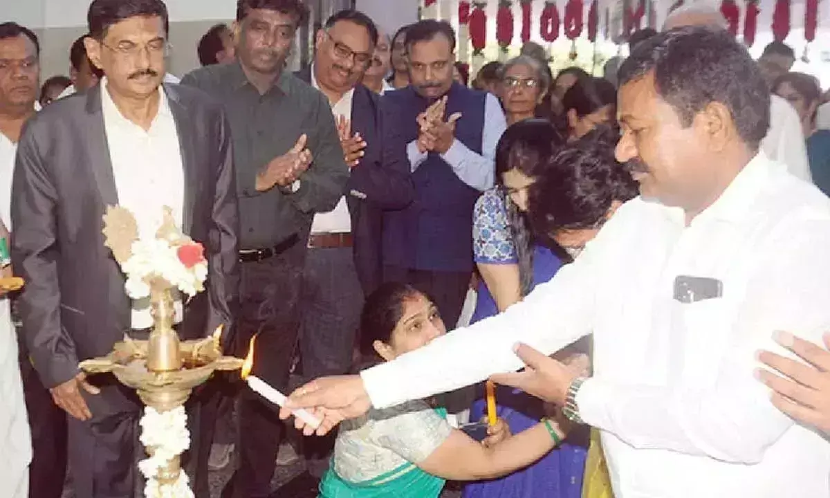 Andhra: रमेश हॉस्पिटल में मातृ एवं शिशु स्वास्थ्य विंग का उद्घाटन Andhra: रमेश हॉस्पिटल में मातृ एवं शिशु स्वास्थ्य विंग का उद्घाटन