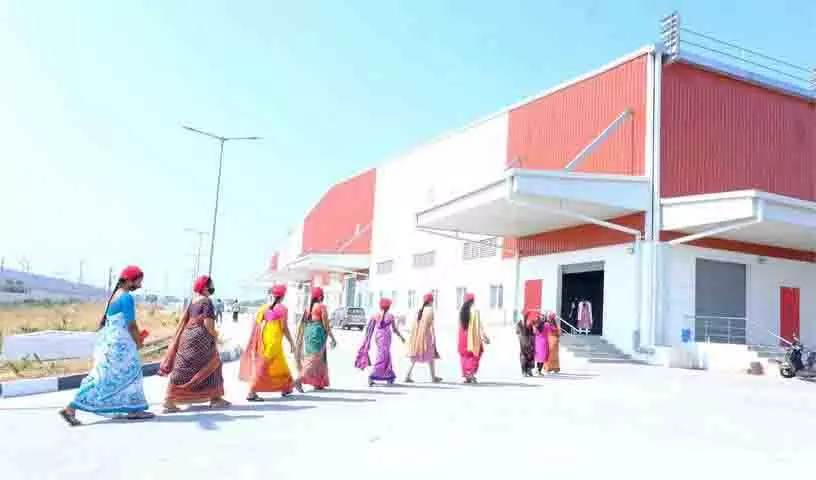 टेक्सपोर्ट इंडस्ट्रीज Sircilla अपैरल पार्क में परिचालन शुरू करने की तैयारी में टेक्सपोर्ट इंडस्ट्रीज Sircilla अपैरल पार्क में परिचालन शुरू करने की तैयारी में