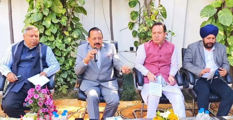 केंद्रीय मंत्री ने BJP विधायकों के साथ बजट सत्र की रणनीति पर चर्चा की केंद्रीय मंत्री ने BJP विधायकों के साथ बजट सत्र की रणनीति पर चर्चा की