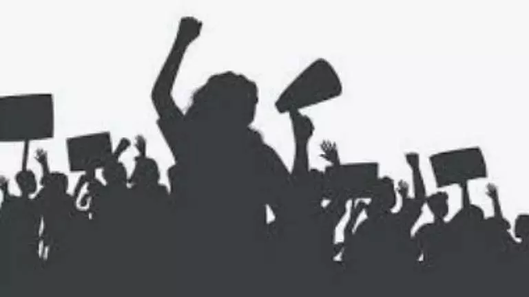 Cavelossim ग्राम सभा ने निवासियों पर पड़ने वाले प्रभाव के कारण प्रस्तावित राजमार्ग विस्तार का विरोध किया Cavelossim ग्राम सभा ने निवासियों पर पड़ने वाले प्रभाव के कारण प्रस्तावित राजमार्ग विस्तार का विरोध किया