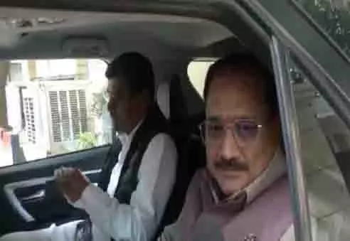 BJP नेता वीरेंद्र सचदेवा, अरविंदर सिंह ने आतिशी को दी बधाई BJP नेता वीरेंद्र सचदेवा, अरविंदर सिंह ने आतिशी को दी बधाई