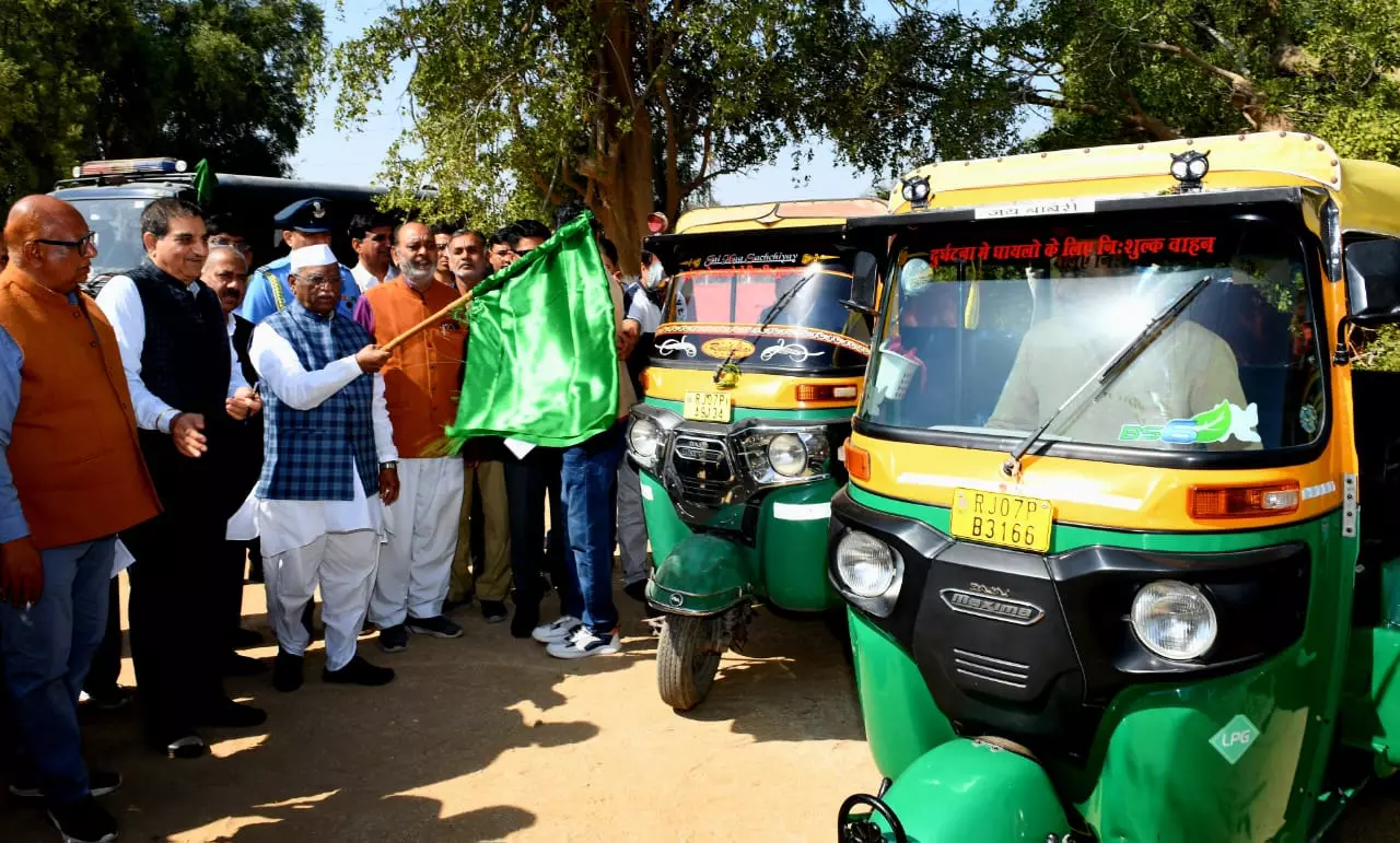 Bikaner : परिवहन और पुलिस विभाग के संयुक्त तत्वावधान में सड़क सुरक्षा जागरूकता Bikaner : परिवहन और पुलिस विभाग के संयुक्त तत्वावधान में सड़क सुरक्षा जागरूकता