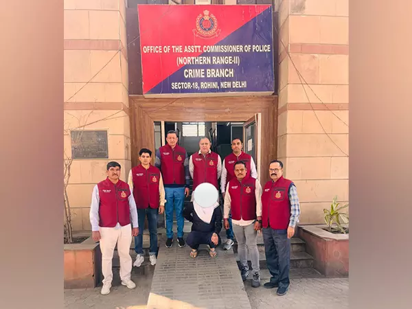 बाबा सफीदों गिरोह का हथियार आपूर्तिकर्ता Dubai भागने की कोशिश करते हुए मुंबई में पकड़ा गया बाबा सफीदों गिरोह का हथियार आपूर्तिकर्ता Dubai भागने की कोशिश करते हुए मुंबई में पकड़ा गया