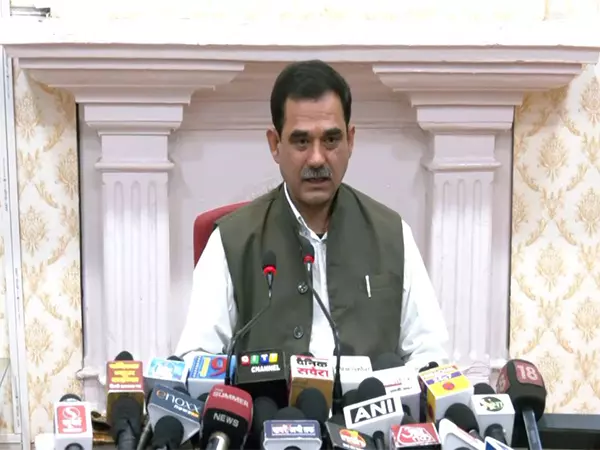 कांग्रेस विधायक ने बिलासपुर रेलवे परियोजना के वित्तपोषण के बारे में गलत सूचना देने के लिए BJP की आलोचना की कांग्रेस विधायक ने बिलासपुर रेलवे परियोजना के वित्तपोषण के बारे में गलत सूचना देने के लिए BJP की आलोचना की