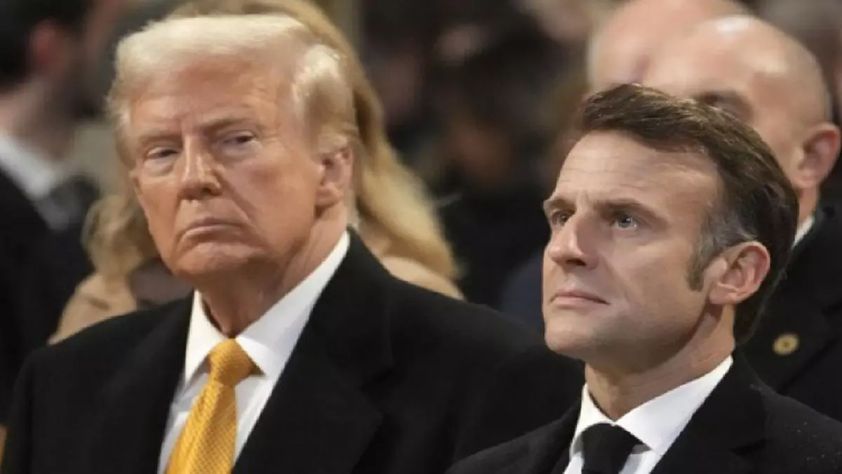 Trump ने फ्रांसीसी राष्ट्रपति मैक्रों से मुलाकात की Trump ने फ्रांसीसी राष्ट्रपति मैक्रों से मुलाकात की