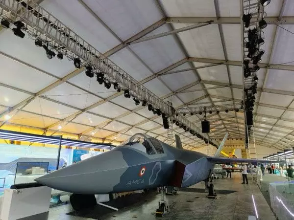रक्षा मंत्रालय की समिति स्वदेशी पांचवीं पीढ़ी के AMCA में निजी क्षेत्र की भूमिका बढ़ाने पर विचार कर रही रक्षा मंत्रालय की समिति स्वदेशी पांचवीं पीढ़ी के AMCA में निजी क्षेत्र की भूमिका बढ़ाने पर विचार कर रही