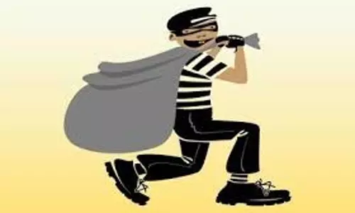 Bihar : राम मंदिर के ट्रस्टी दिवंगत कामेश्वर चौपाल के घर से 50 लाख रुपये की चोरी