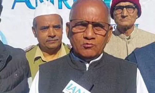 जम्मू-कश्मीर : महाशिवरात्रि को लेकर उधमपुर के देविका घाट पर स्वच्छता अभियान जम्मू-कश्मीर : महाशिवरात्रि को लेकर उधमपुर के देविका घाट पर स्वच्छता अभियान