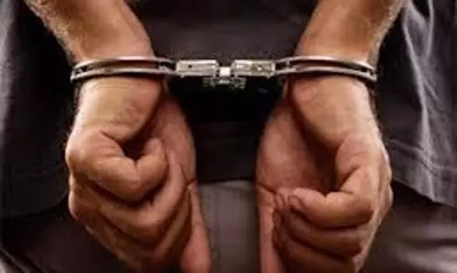 Delhi: सार्वजनिक शौचालय में बोरे में बंद महिला का शव मिला, एक गिरफ्तार Delhi: सार्वजनिक शौचालय में बोरे में बंद महिला का शव मिला, एक गिरफ्तार