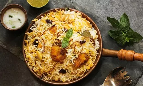 Recipe: इन 5 स्टेप्स में घर पर बनाएं यखनी चिकन पुलाव Recipe: इन 5 स्टेप्स में घर पर बनाएं यखनी चिकन पुलाव