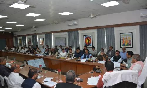 Sikar: गुणवत्ता और उपयोगिता पर विशेष ध्यान रखा जाए — प्रभारी मंत्री शर्मा Sikar: गुणवत्ता और उपयोगिता पर विशेष ध्यान रखा जाए — प्रभारी मंत्री शर्मा