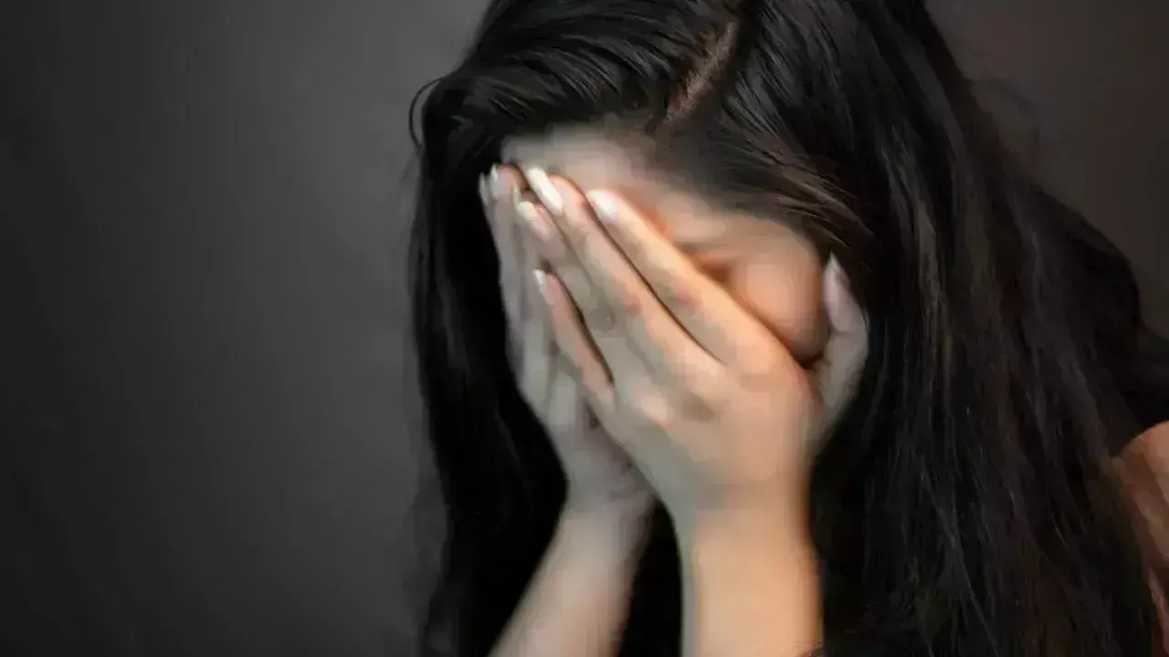 Morna: शौच के लिए गई किशोरी से छेड़छाड़ का मामला सामने आया Morna: शौच के लिए गई किशोरी से छेड़छाड़ का मामला सामने आया