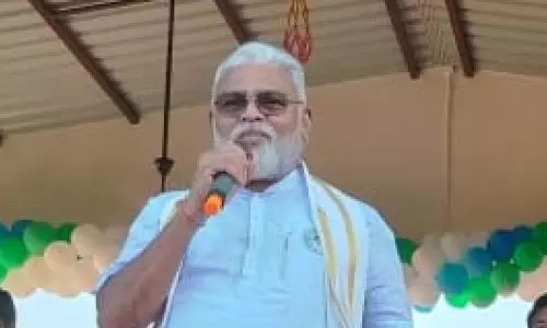 Ambati Rambabu: मिर्च किसानों को धोखा दे रहे हैं नायडू Ambati Rambabu: मिर्च किसानों को धोखा दे रहे हैं नायडू