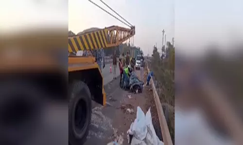 महाकुंभ से लौट रहे श्रद्धालुओं का वाहन दुर्घटनाग्रस्त, 6 की मौत