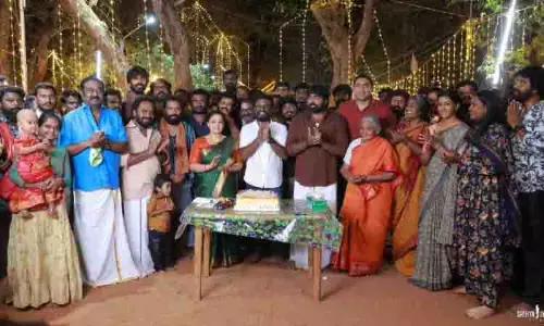 इसके बाद Vijay Sethupathi, निथ्या मेनन, पंडिराज की शूटिंग पूरी होने वाली है इसके बाद Vijay Sethupathi, निथ्या मेनन, पंडिराज की शूटिंग पूरी होने वाली है