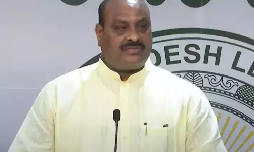 मंत्री अत्चन्नायडू: बैठकों में आने-जाने के लिए YSRCP विधायकों और जगन की कड़ी आलोचना की मंत्री अत्चन्नायडू: बैठकों में आने-जाने के लिए YSRCP विधायकों और जगन की कड़ी आलोचना की