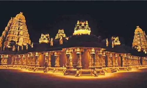 Yadadri मंदिर में महाकुंभाभिषेक संप्रोक्षण में स्थपथियों को आमंत्रित नहीं किया गया Yadadri मंदिर में महाकुंभाभिषेक संप्रोक्षण में स्थपथियों को आमंत्रित नहीं किया गया