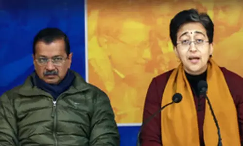 दिल्ली सरकार पर आप का आरोप