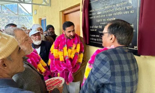 MLA बानी ने अपने निर्वाचन क्षेत्र में शिक्षा के बुनियादी ढांचे में सुधार का संकल्प लिया