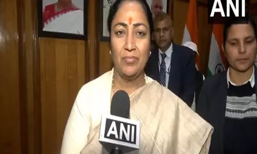 Delhi CM ने कहा, भ्रष्टाचार छिपाने की तरकीब आप द्वारा उनके कार्यालय में अंबेडकर और भगत सिंह की तस्वीरें न होने के आरोप के बाद