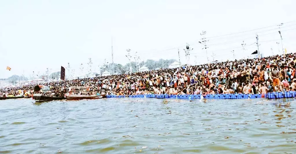 महाकुंभ संगम में 17 लोगों को डूबने से बचाया, NDRF जवान मुस्तैद महाकुंभ संगम में 17 लोगों को डूबने से बचाया, NDRF जवान मुस्तैद