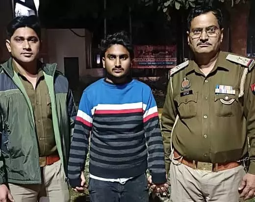 शादी में मेहमानों को थूक वाली रोटी दिया, हलवाई का कर्मचारी गिरफ्तार शादी में मेहमानों को थूक वाली रोटी दिया, हलवाई का कर्मचारी गिरफ्तार