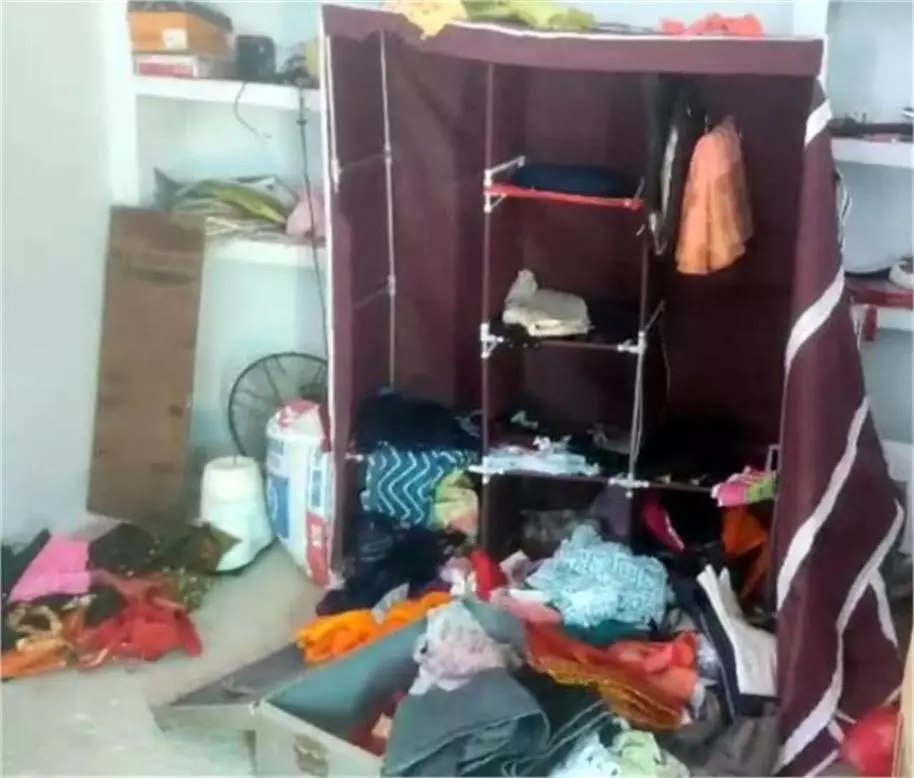 MP News: चोरों ने एक ही रात में तोड़े 8 घरों के ताले, लाखों रुपए का माल चुराया MP News: चोरों ने एक ही रात में तोड़े 8 घरों के ताले, लाखों रुपए का माल चुराया