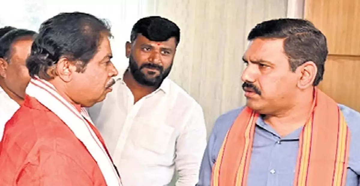 Karnataka: विजयेंद्र ने सरकार से उपद्रवियों के खिलाफ सख्त कार्रवाई करने का आग्रह किया Karnataka: विजयेंद्र ने सरकार से उपद्रवियों के खिलाफ सख्त कार्रवाई करने का आग्रह किया