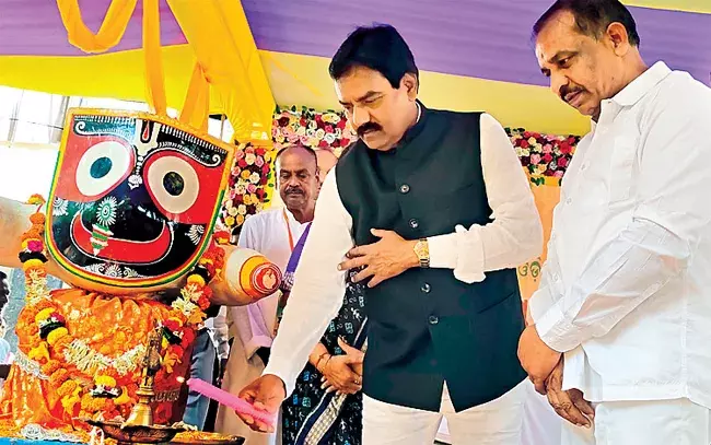 इस्पात खान मंत्री: सहकारी समितियों के लिए लाभ इस्पात खान मंत्री: सहकारी समितियों के लिए लाभ